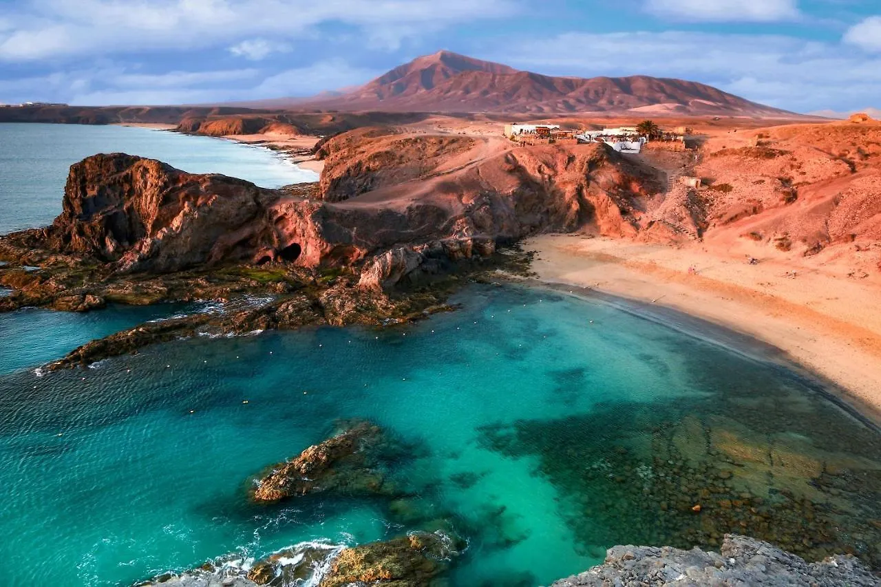 Home2Book Charming Apt Caleta De Caballo Beach شقة